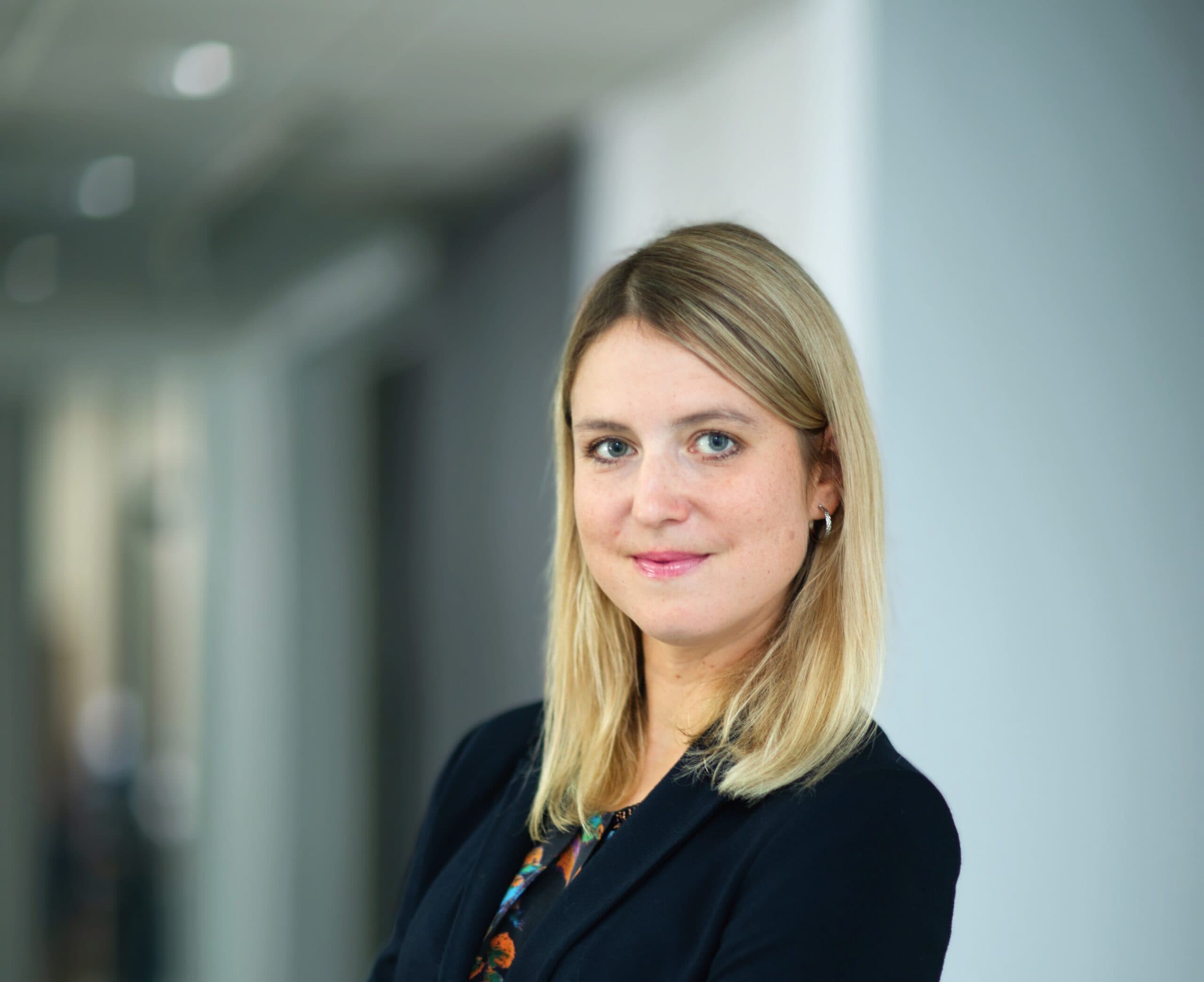 Lakimies Tuula Vesalainen lakitoimisto Turku-Helsinki-Tampere